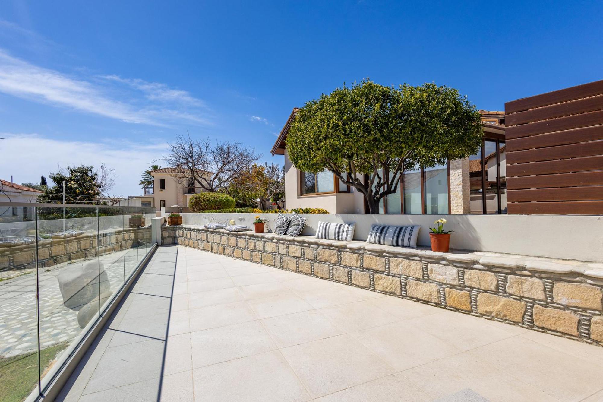 Villa Pacy Agios Theodoros Екстериор снимка
