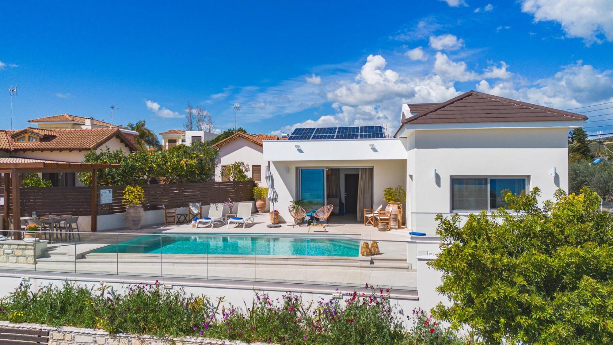 Villa Pacy Agios Theodoros Екстериор снимка