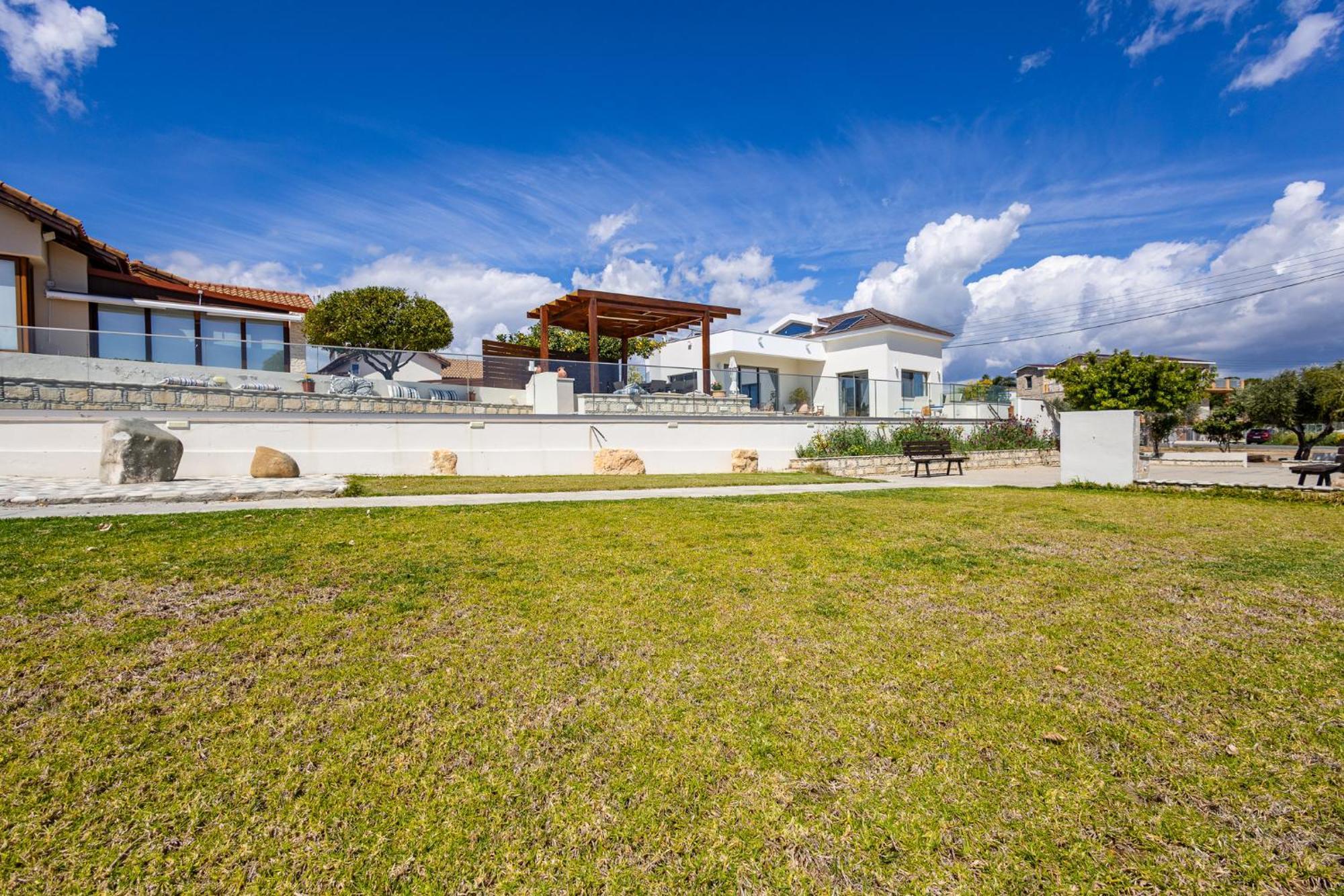 Villa Pacy Agios Theodoros Екстериор снимка